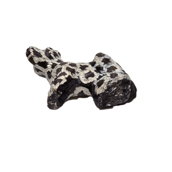 Carved Stone Cheetah Leopard Figurine Seated Sculpture Small Black White Cat - Picture 5 of 5